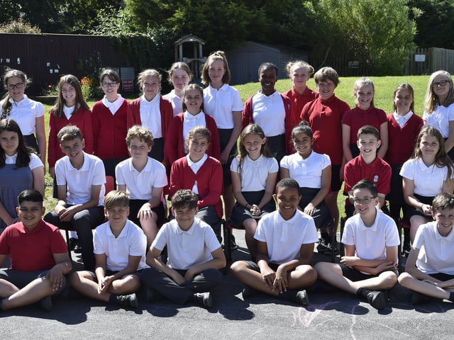 Peakirk cum Glinton  primary school year 6 leavers Y619 EMN-190107-161251009