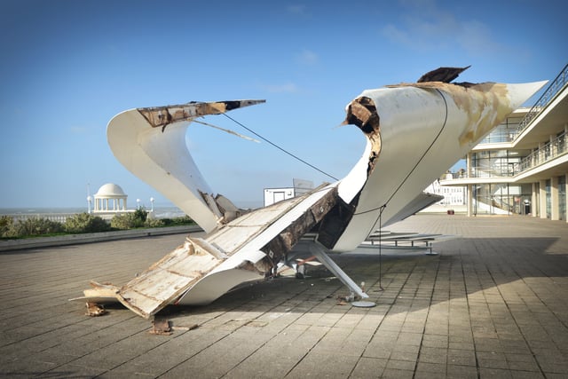 Damage to the bandstand at the De La Warr Pavilion in Bexhill due to Storm Eunice. SUS-220221-105923001