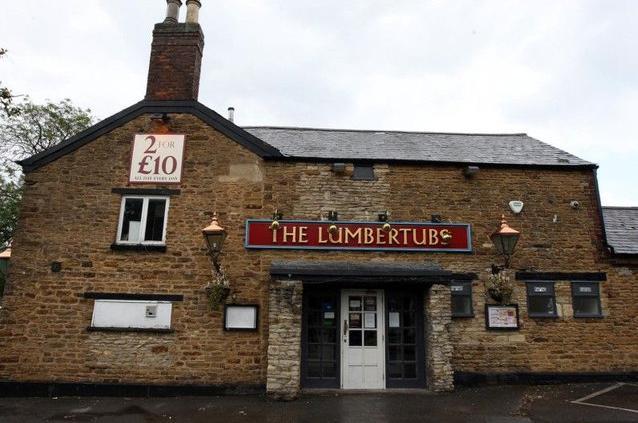 The Lumbertubs
3.9 stars (1K Google Reviews) 
2 Lumbertubs Ln.
"Food is average, decent size pub with garden and carpark at rear"