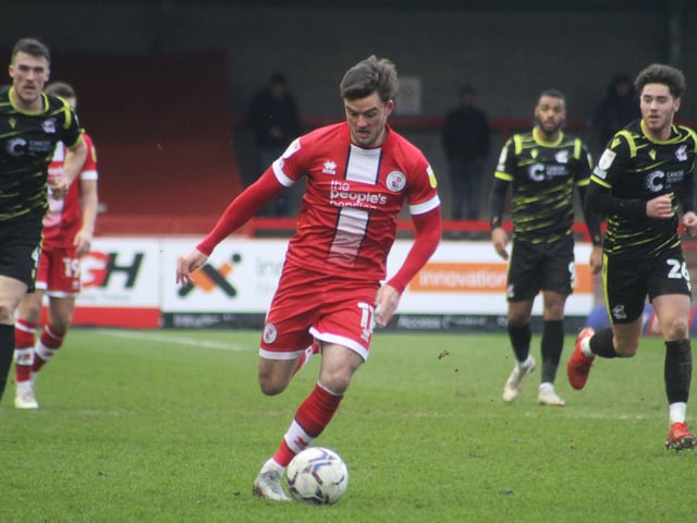 Tyler Frost. Crawley Town v Scunthorpe United. Picture by Cory Pickford SUS-220503-184340004