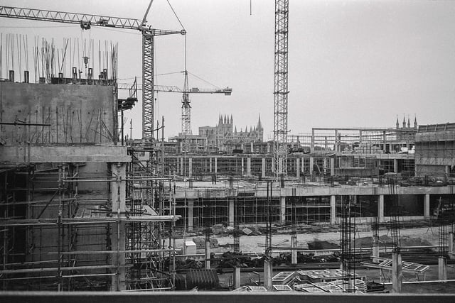 Construction of the Queensgate shopping centre.