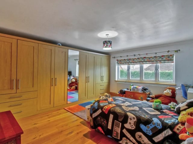 Goffs Park Road, Crawley RH11 SUS-220803-112143003