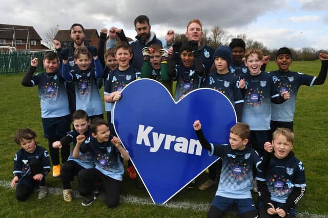 Gunthorpe Harriers under 11s with their tribute to teammate Kyran Reading.
