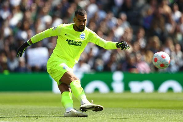Newcastle were reportedly keen on Brighton keeper Robert Sanchez. Eddie Howe’s side want the £30m rated Spanish international to challenge Martin Dubravka next season. (Sun)