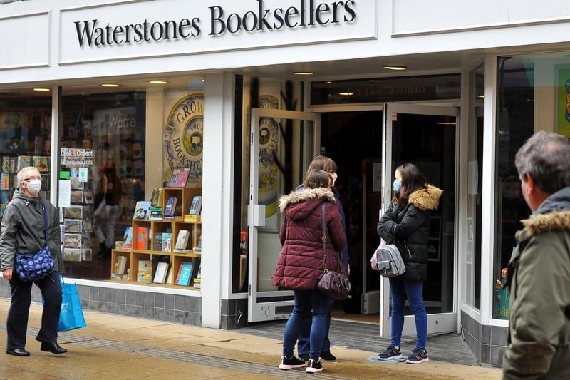 Shoppers returned to Waterstones