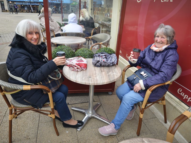 The easing of lockdown in Hastings on April 12 2021 SUS-211204-150647001