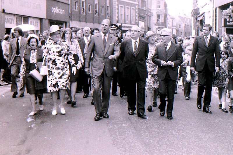 Prince Philip on Southgate on his tour of Sleaford in 1975. EMN-211204-152313001