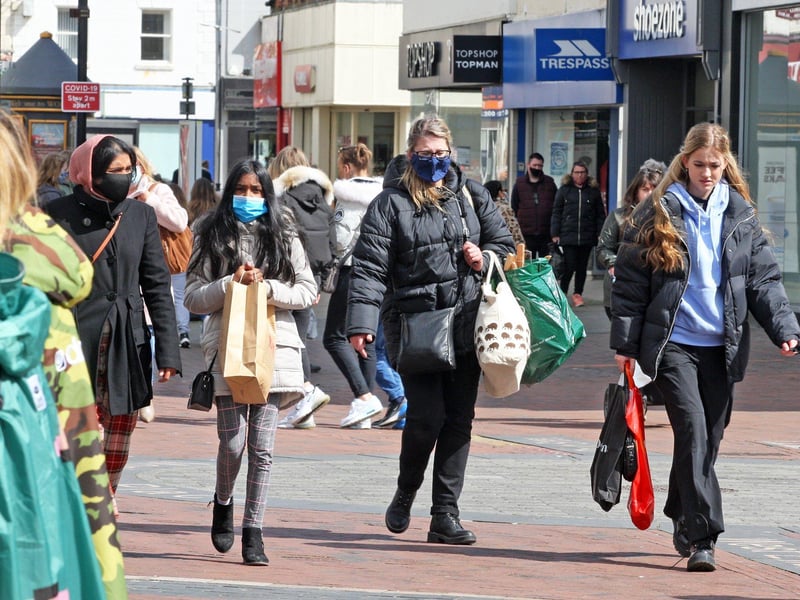 DM21040190a.jpg. Worthing shops reopen after covid lockdown eases. Photo by Derek Martin Photography. SUS-211204-203925008