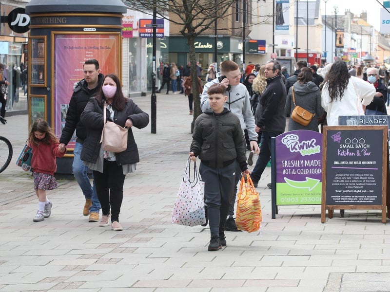 DM21040192a.jpg. Worthing shops reopen after covid lockdown eases. Photo by Derek Martin Photography. SUS-211204-203754008