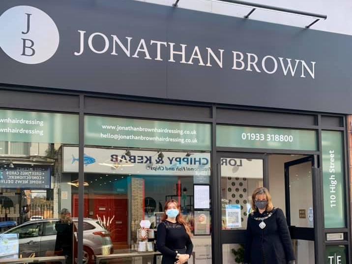 If you're in need of a post-lockdown haircut, this place is now open!