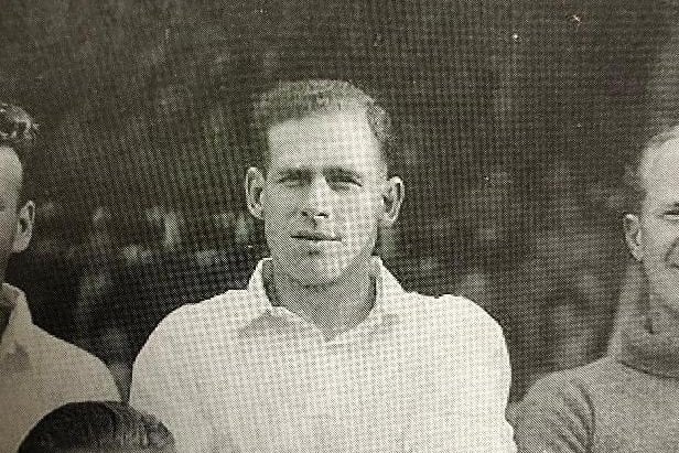 Defender started out at Bournemouth & Boscombe Athletic, moving to Luton in 1946, as he played 228 times in total, scoring four goals. Left in 1953 and went to Watford in 1954, finishing his career at Bedford Town.