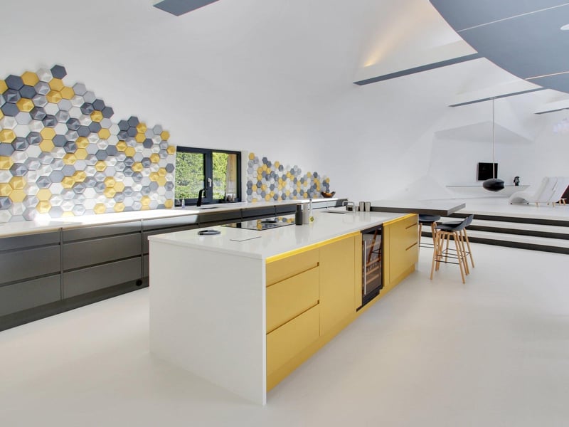 The fitted kitchen
