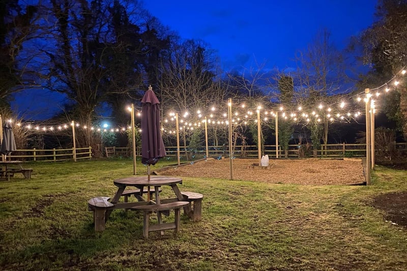The Royal Oak in Cogenhoe have opened this beautiful al fresco dining area along with a garden menu so you can dine outside in style amongst the hanging fairy lights. They have a brand new covered deck and they completely remodelled their garden in time for re-opening.
