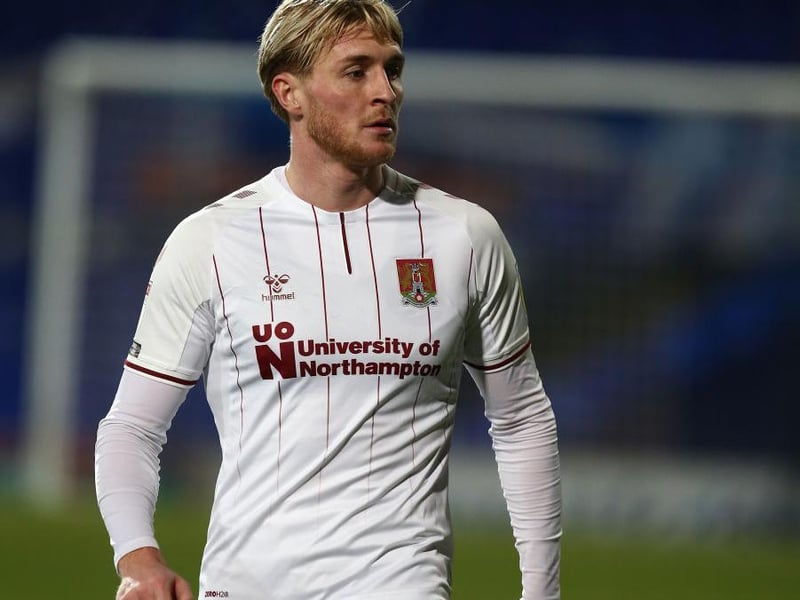 A frustrating afternoon on the periphery of the game as he saw little of the ball and then tended to take a heavy touch when he did have an opportunity to express himself. Withdrawn with what looked an injury problem... 5.5