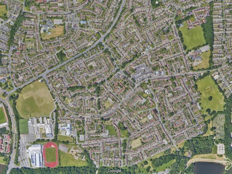 Tilgate saw the average price drop to £298,007 down by 1.2% on the year to September 2019. Overall, 73 houses changed hands here between October 2019 and September 2020, a rise of 9%.