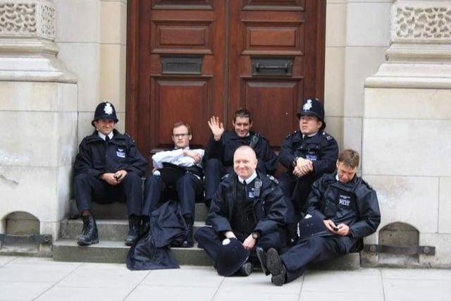 Yvonne said: "After the event, I was walking back to get my tube I walked past a group of tired, but cheerful, policemen taking a well-deserved break on a step. 
"I loved that they still took the time to wave and smile for the image."
Photo: Yvonne McKeown.