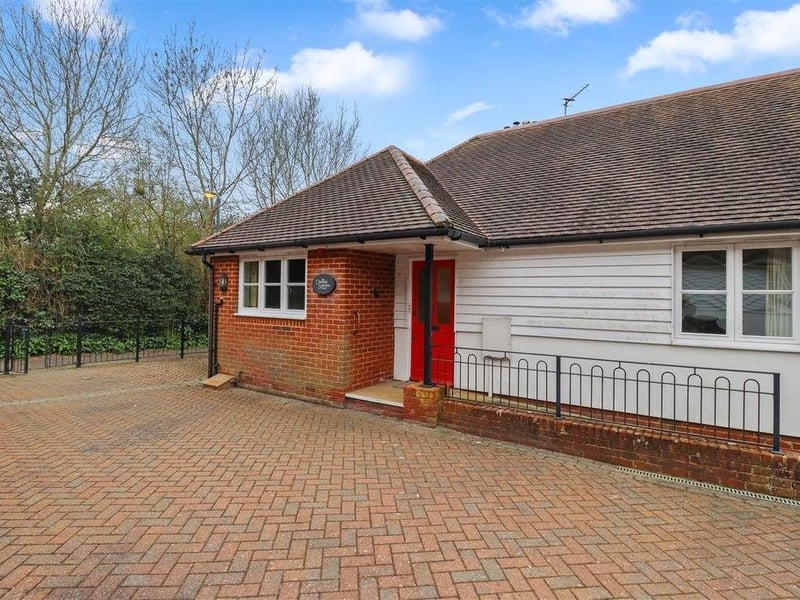 A two bed retirement property. Price: £195,000.