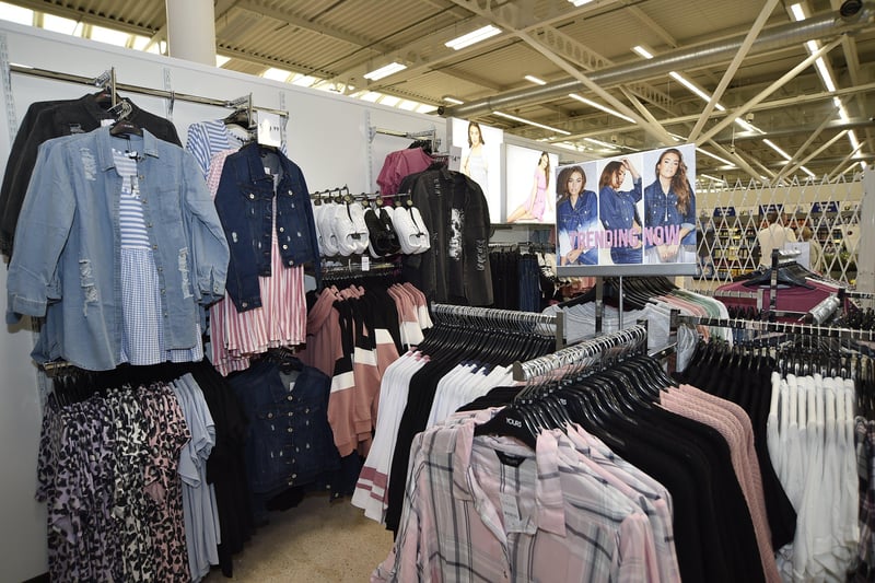 Yours clothing store opens up at Tesco's Serpentine Green. EMN-210430-140126009