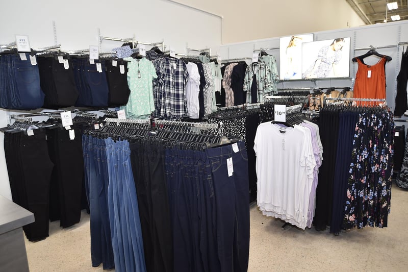Yours clothing store opens up at Tesco's Serpentine Green. EMN-210430-140039009
