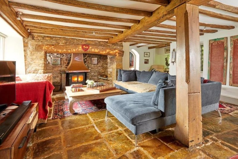 Family at the Manor House in Sibford Gower (Image from Rightmove)