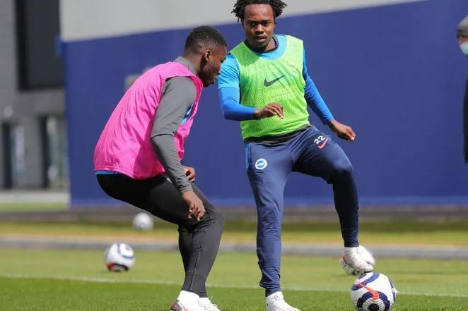 Percy Tau keeps the ball in training and is looking for a chance to shine at Wolves