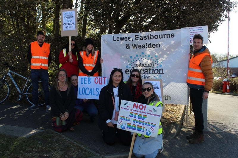 Pupils, parents and teachers protest at Peacehaven Heights school