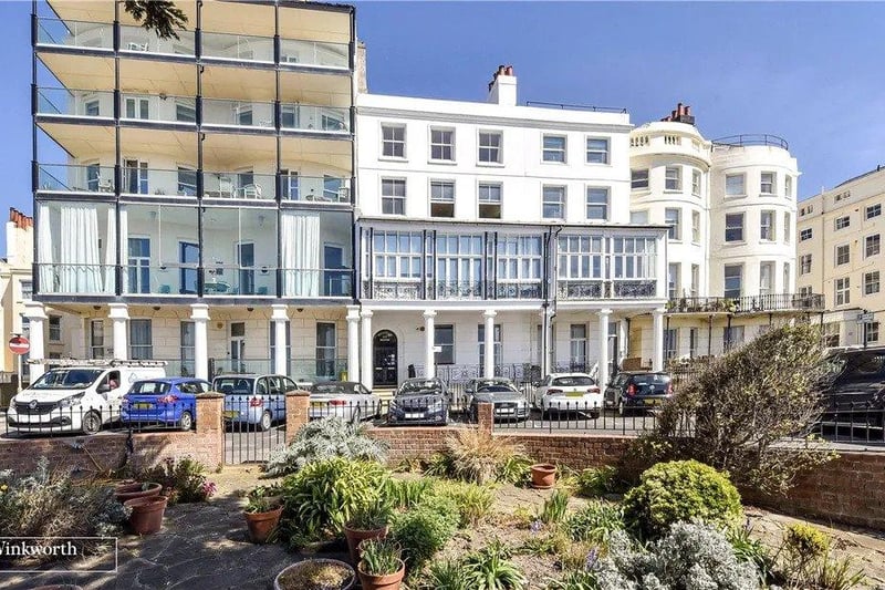Three-bed, two bathroom, second floor apartment with modern furnishings in the heart of Kemptown. Price: £675,000