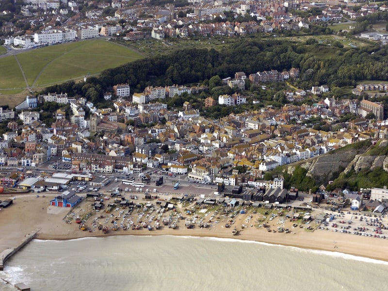 Aerial photo taken 2005: Hastings
Old Town SUS-210503-144724001