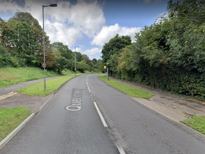 Speed limit: 40mph.
This is the third camera on this road as you leave town, it's situated about 200 metres after the railway bridge.