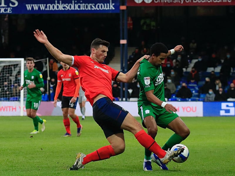 Hatters fans were disappointed to see one of their star performers depart Kenilworth Road this summer, especially to such a close divisional rival.
Pearson’s departure looks to be a symptom of Luton’s contract renewal policy, which has been criticised by fans.
The versatile defender, who can play as centre-back in either a three or a four as well as in midfield has been described as a no-nonsense defender, who is as hard as nails.
That could be just what Huddersfield are after following their relegation from the Premier League and their slide into becoming a team that other sides enjoy playing against.
Verdict: Bit of a coup for Huddersfield, may go under the radar but a good signing.