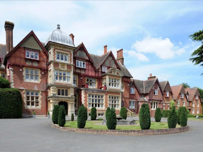 The site of this sumptuous Grade II-listed manor dates back over 1000 years.
Date of inspection: 28 April 2021.