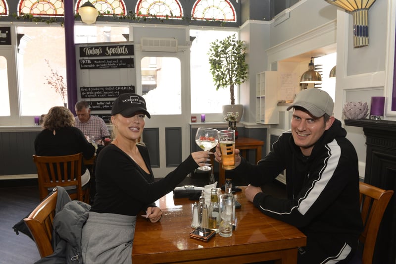 People in Eastbourne are enjoying themselves in pubs, restaurants and hotels after the easing of lockdown restrictions (Photo by Jon Rigby) SUS-210517-151449001