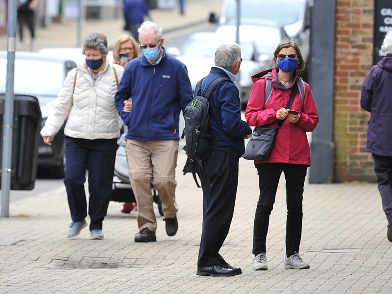 Many epople are remaining cautious and wearing their masks while visiting the shopping areas. Pic S Robards SR2105171 SUS-210517-165240001
