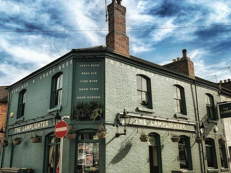 The Lamplighter is a traditional pub that offers a variety of pub classics and is renowned for their homecooked food, sunday roasts and specials. Be sure to check out their popular Vegan Tapas nights on Tuesdays. To make reservation, call
01604 631125.