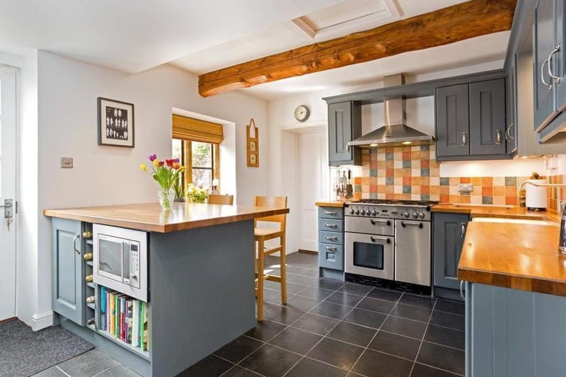 Kitchen at the old post office turned home in the village of Ratley near Banbury (Image from Rightmove)