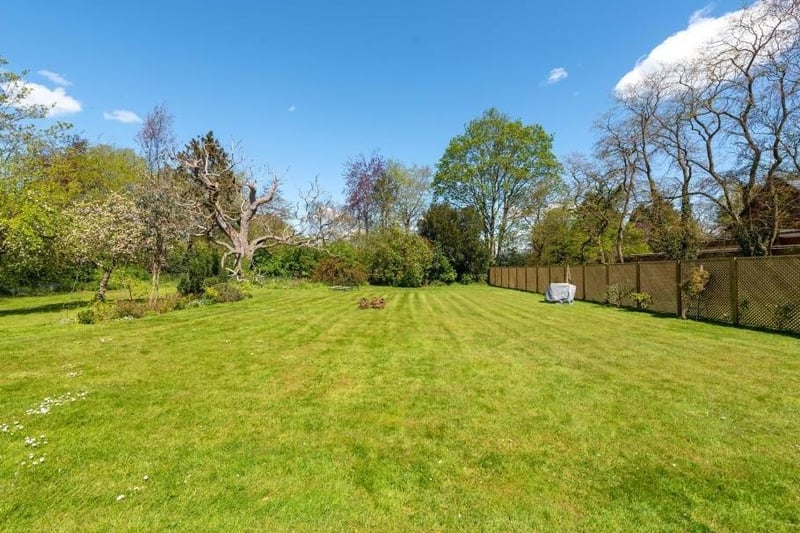 This wide open garden includes plenty of space to take a turn