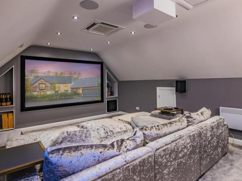 Lake Drive, Weldon, £625,000. Marketed by Oscar James on rightmove.