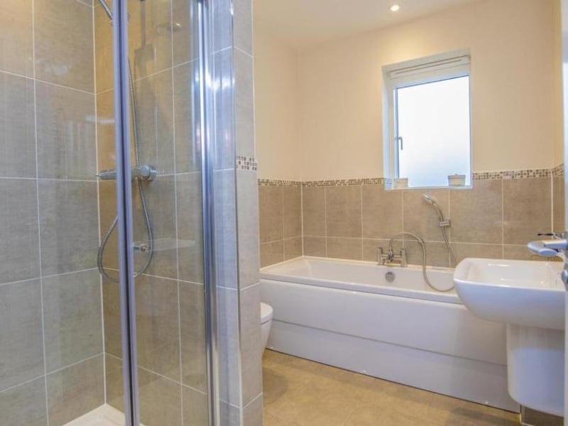 Lake Drive, Weldon, £625,000. Marketed by Oscar James on rightmove.