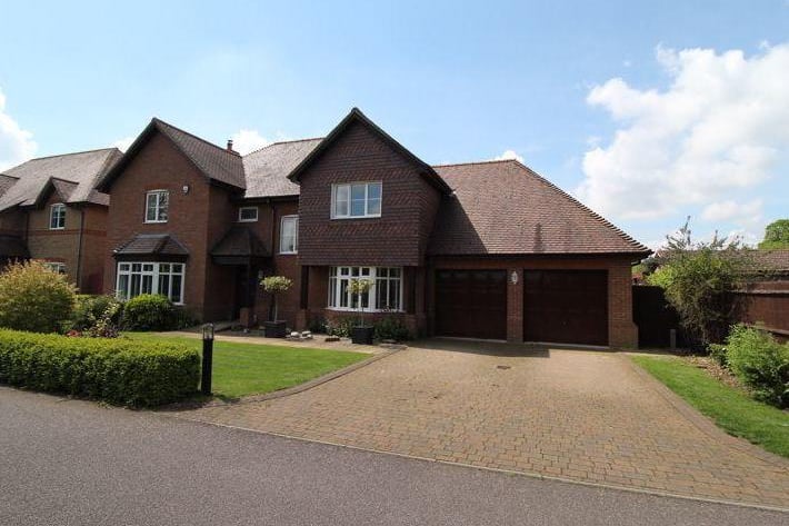 Executive 5-bedroom family home in Beeston.