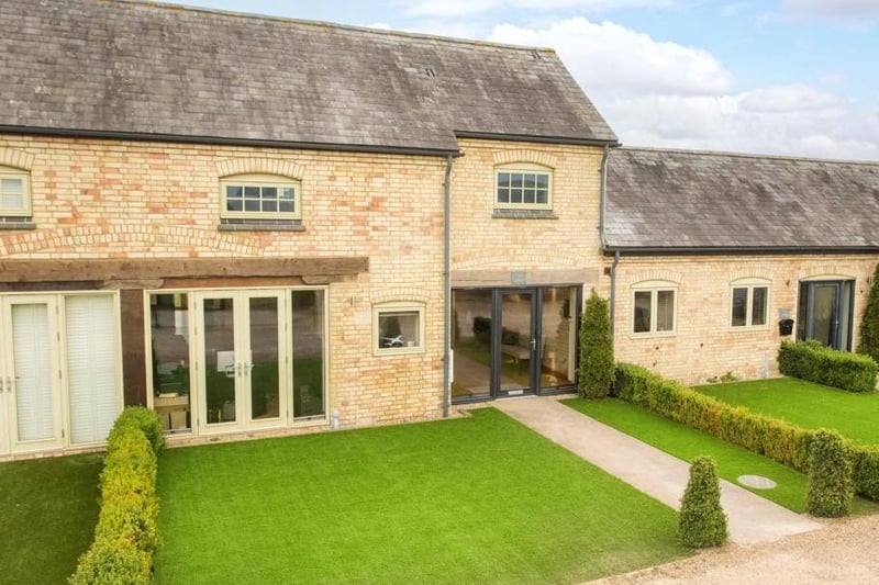 Contemporary 4-bedroom barn conversion in a gated development in Mayfield Crescent, Lower Stondon.