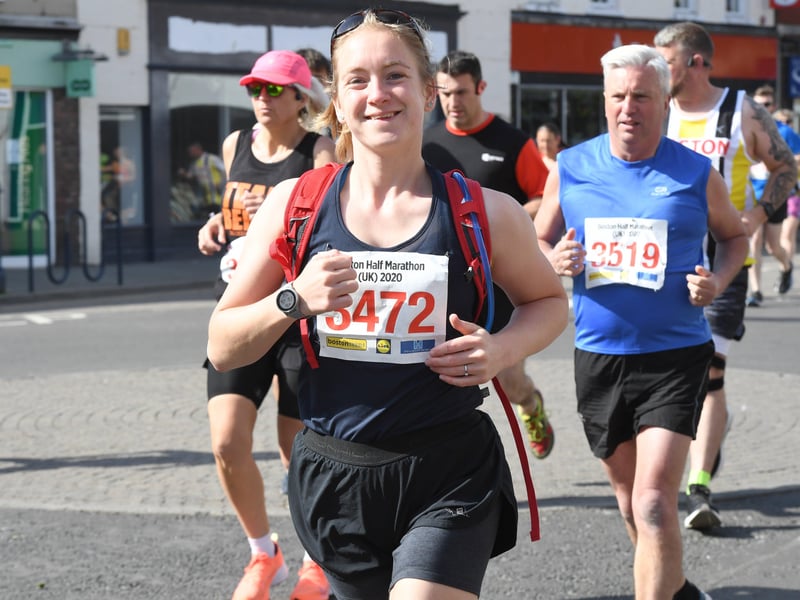 Half marathon runners EMN-210531-135523005