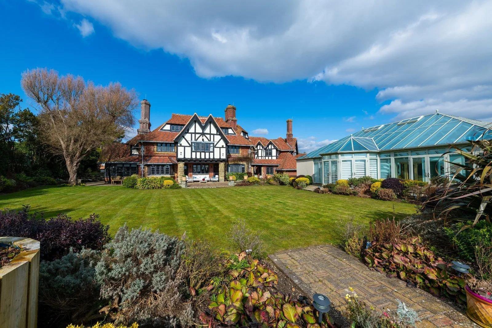 Aldwick Hundred, Craigweil Lane, Aldwick