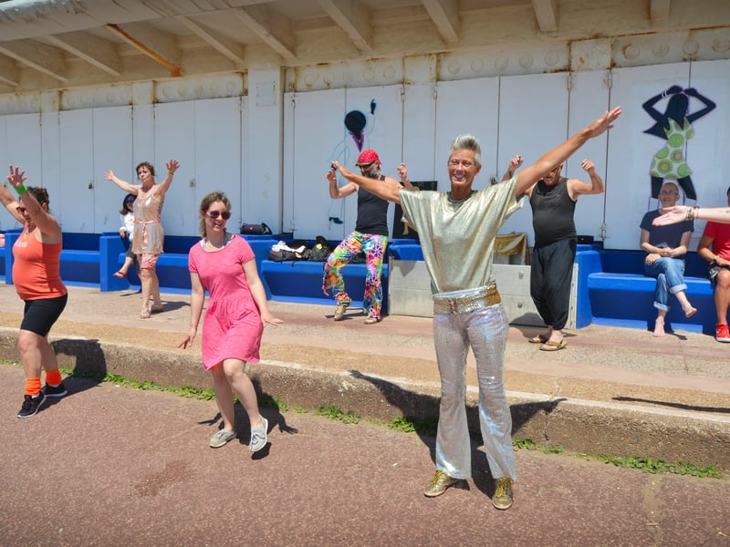 People enjoying the bank holiday sun on May 31.Disco Deb's Beach Boogie on St Leonards seafront. SUS-210531-141345001