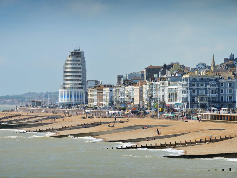 People enjoying the bank holiday weekend on May 30 in Hastings.
View of St Leonards beach from the pier. SUS-210531-071306001