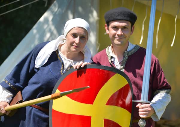 Kids Rule half term activity in the grounds of Battle Abbey.

(Yeo Theatrical Services) SUS-210106-131618001