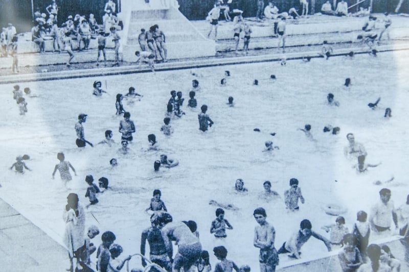 A "remarkable" display of photographs and memorabilia marking the 125th anniversary of the opening of the lido in Kenilworth has been opened at the former Poundland shop unit in the town centre.