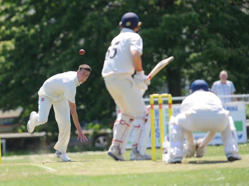 Action from Broadwater v Worthing in division three west of the Sussex Cricket League / Picture: Stephen Goodger