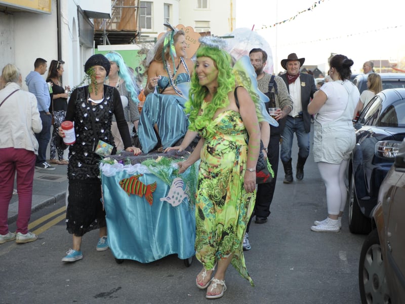 Hastings Old Town Carnival Week 2014: Pram Race.
This event took place on Wednesday, July 30. Photo by Frank Copper SUS-211105-105503001