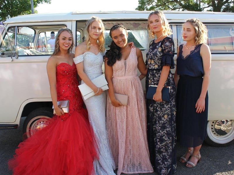 Ark William Parker and Ark Helenswood Prom 2018 SUS-181107-103122001