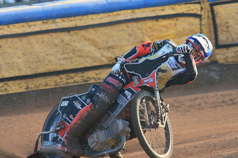 Images by Mike Hinves taken at Eastbourne Eagles' agonising defeat to Edinburgh